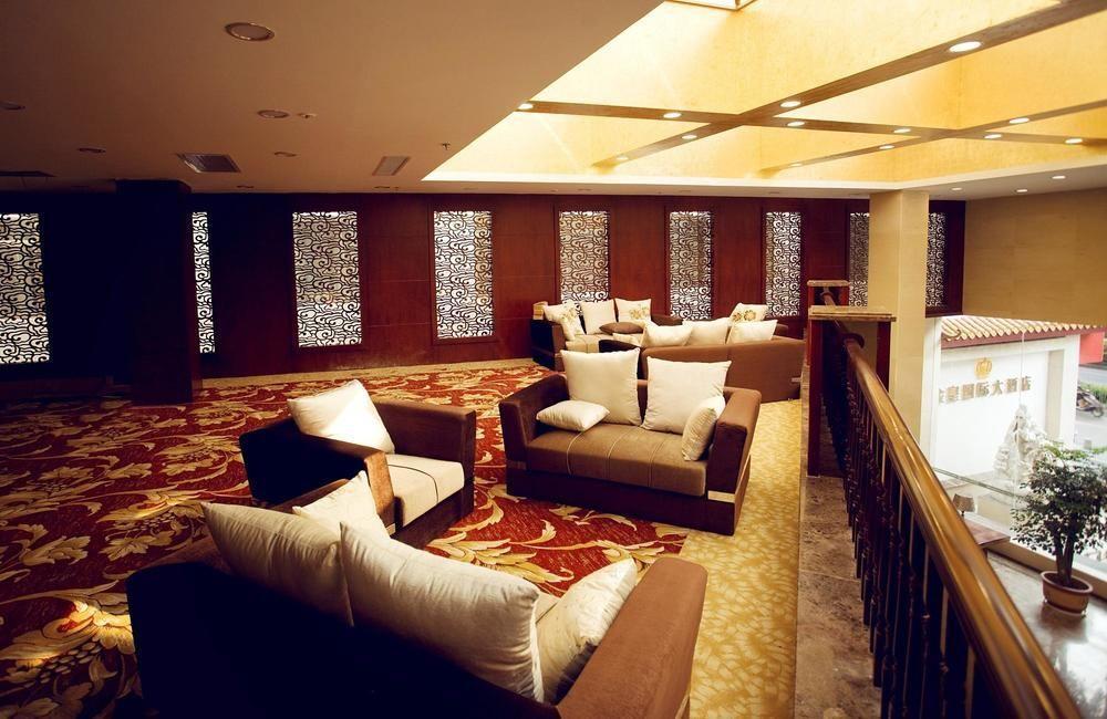 Guilin Golden Crown International Hotel Bagian luar foto