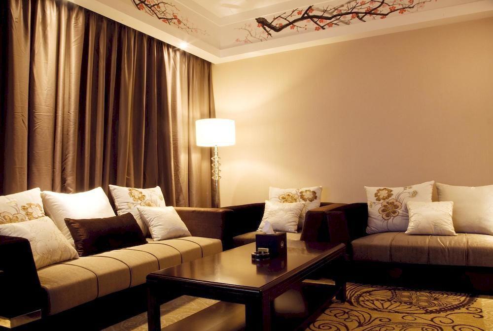 Guilin Golden Crown International Hotel Bagian luar foto