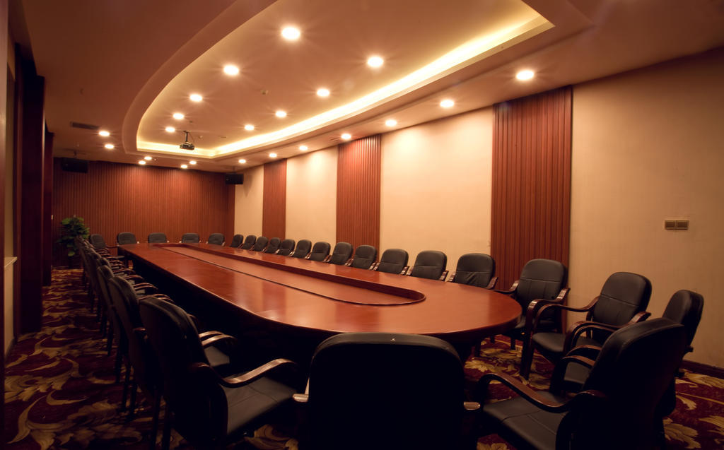 Guilin Golden Crown International Hotel Bagian luar foto